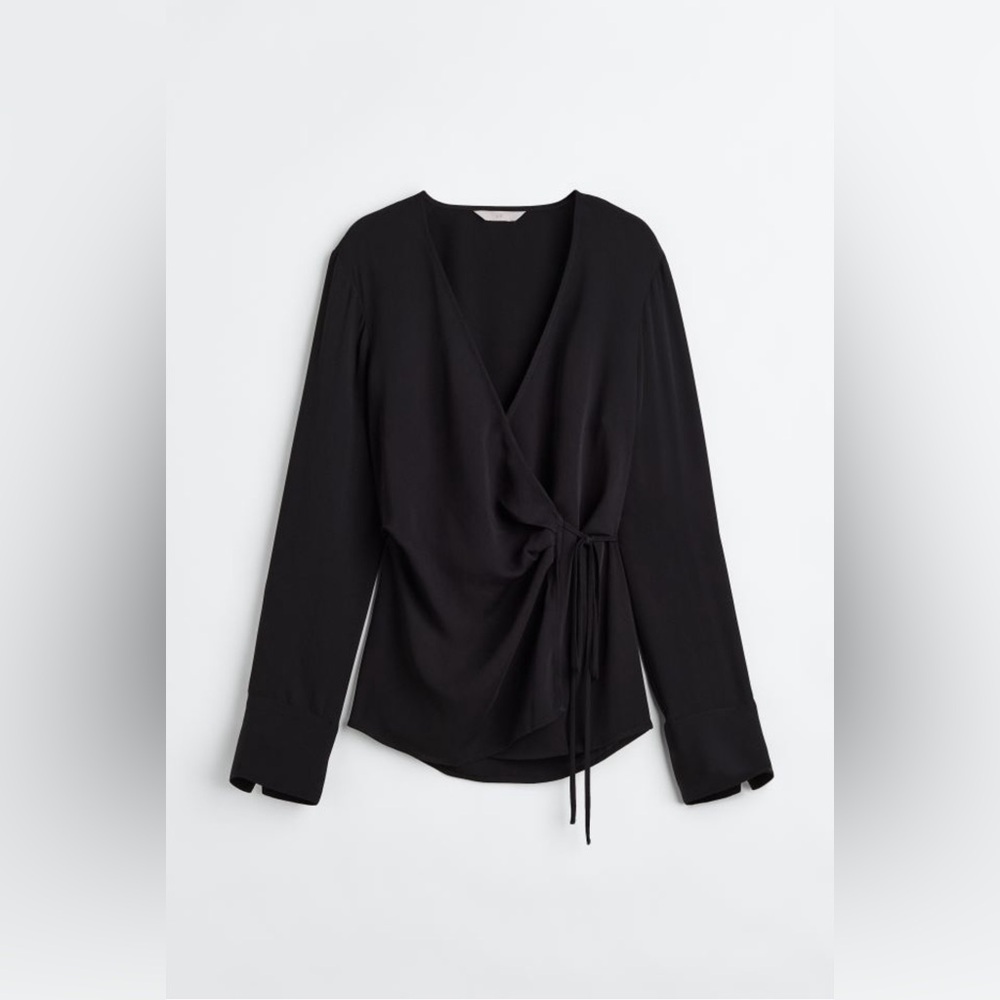 Women’s H&M wrap blouse (Beige Size - S) (Black Size - M)